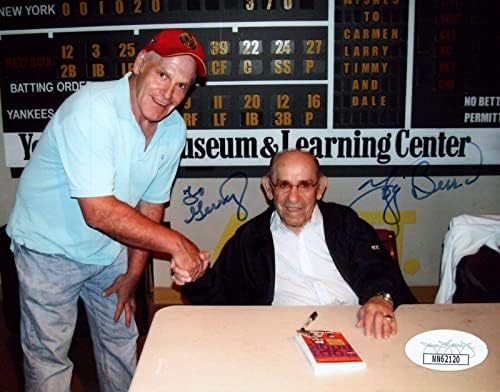 Yogi Berra Beyzbol HOF, JSA COA İmzalı MLB Fotoğrafları ile 4.75x6 Fotoğraf İmzaladı