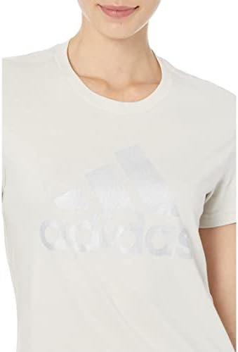 adidas Kadın Loungewear Essentials Logo Tişört